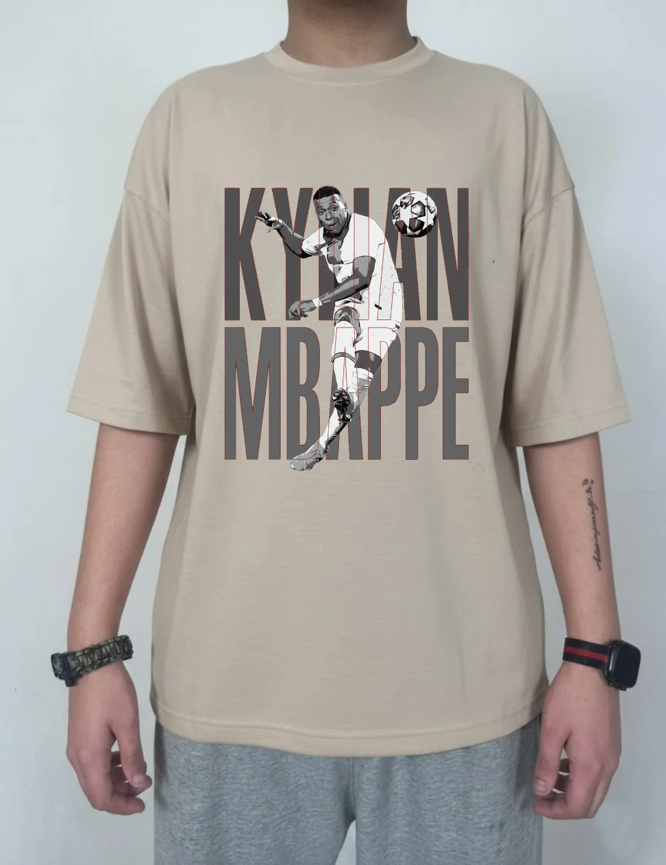 KYLIAN MBAPPE OVERSIZED T-SHIRT
